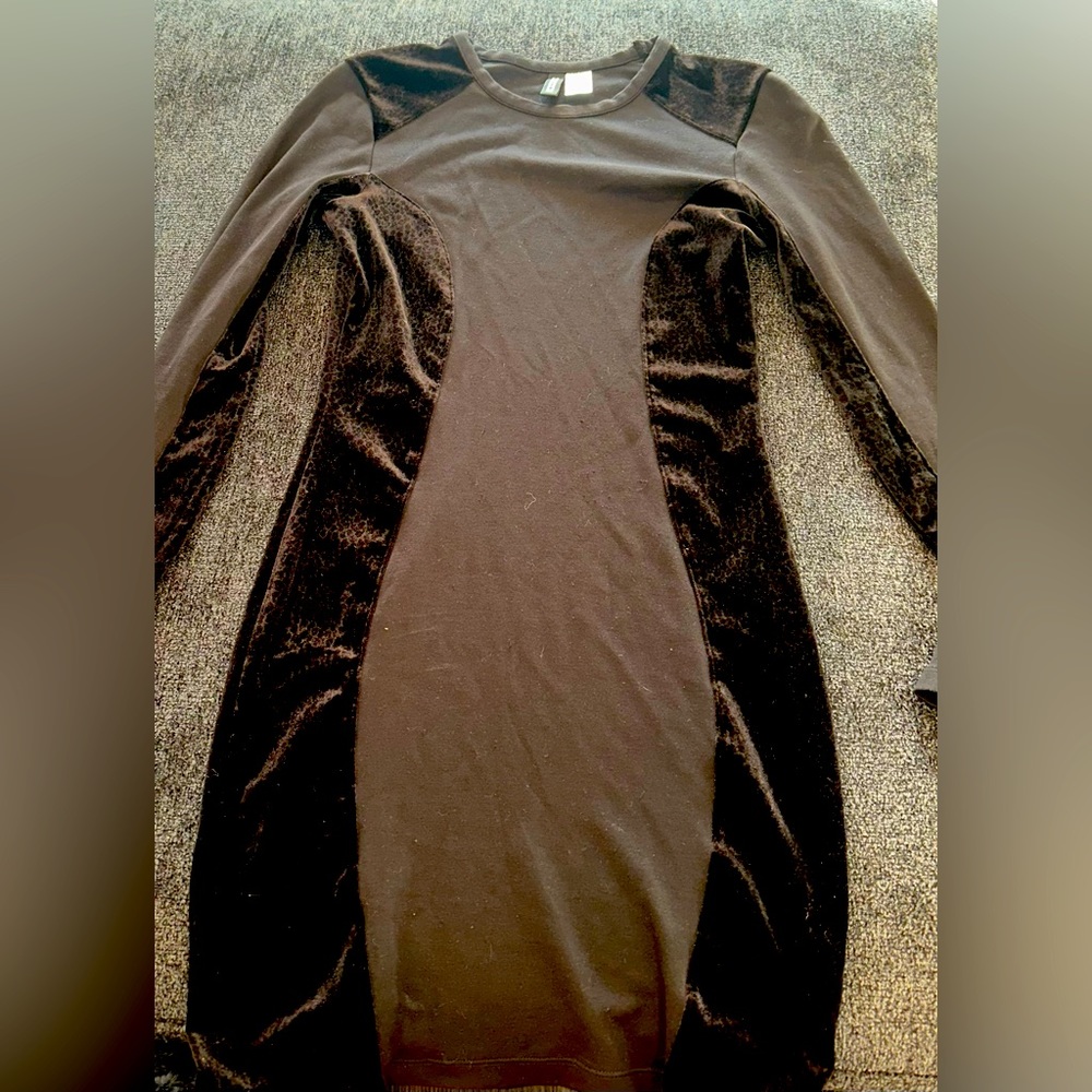 Black H&M body contour dress